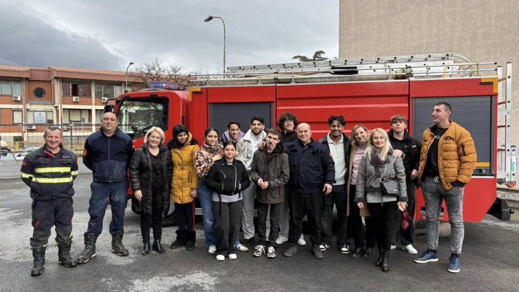 Возбудлива посета на противпожарна станица!